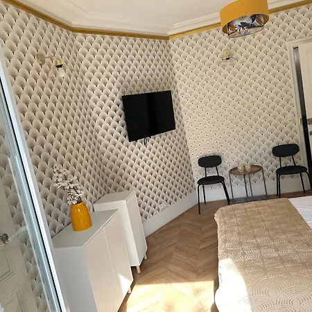 Sci Immo Voltaire * Paris